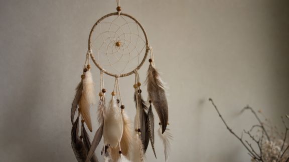 DIY : réaliser des attrape-rêves pour décorer votre salle de fête