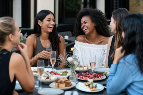 Évasion gastronomique : les meilleures villes pour un EVJF gourmand