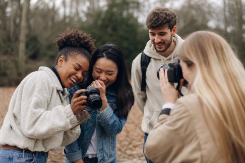 Chasse photographique : relevez des défis photo insolites pour créer de beaux souvenirs
