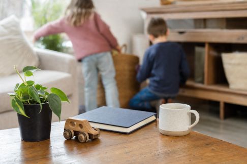 Créer des jeux de piste en intérieur : astuces et idées pour une journée pluvieuse