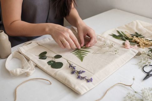 Atelier customisation de tote bags : repartez avec un accessoire unique et écoresponsable