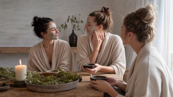 Découvrir les rituels de bien-être scandinaves pour un EVJF unique